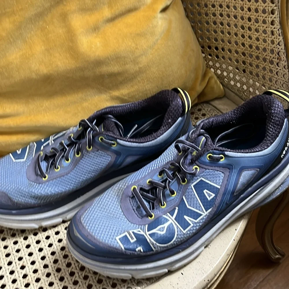 Hoka one one blue 10.5 - Picture 2 of 5